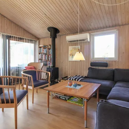 Taina - 1-1km From The Sea By Interhome Semesterbostad *